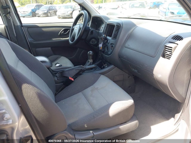 2005 Ford Escape Xls მანქანა იყიდება აუქციონზე, vin: 1FMYU02Z35KA24268, აუქციონის ნომერი: 40070365