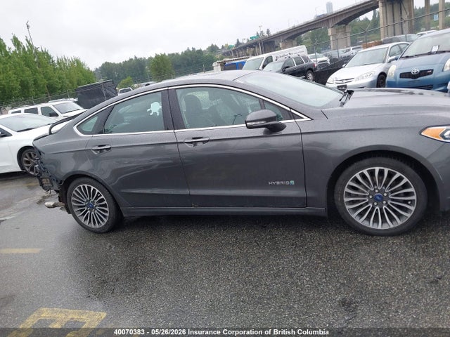Продажа на аукционе авто 2017 Ford Fusion Titanium Hev, vin: 3FA6P0RU6HR106384, номер лота: 40070383