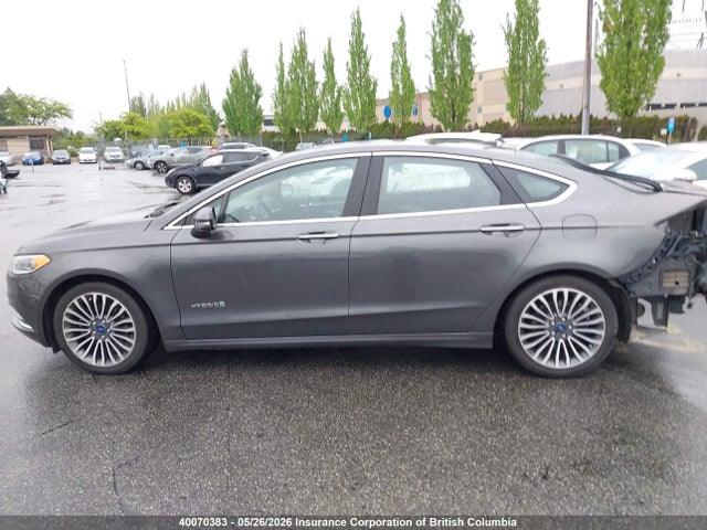 Продажа на аукционе авто 2017 Ford Fusion Titanium Hev, vin: 3FA6P0RU6HR106384, номер лота: 40070383