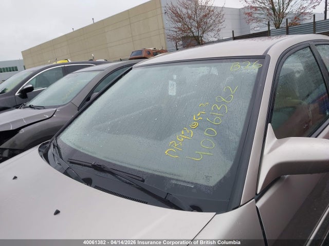 40061382 :رقم المزاد ، 2HGES16611H924706 vin ، 2001 Honda Civic Lx مزاد بيع