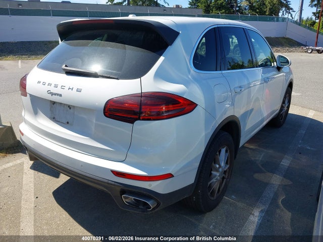 Продаж на аукціоні авто 2016 Porsche Cayenne, vin: WP1AA2A23GKA36582, номер лоту: 40070391