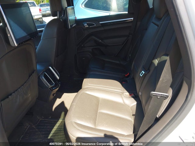 Продаж на аукціоні авто 2016 Porsche Cayenne, vin: WP1AA2A23GKA36582, номер лоту: 40070391