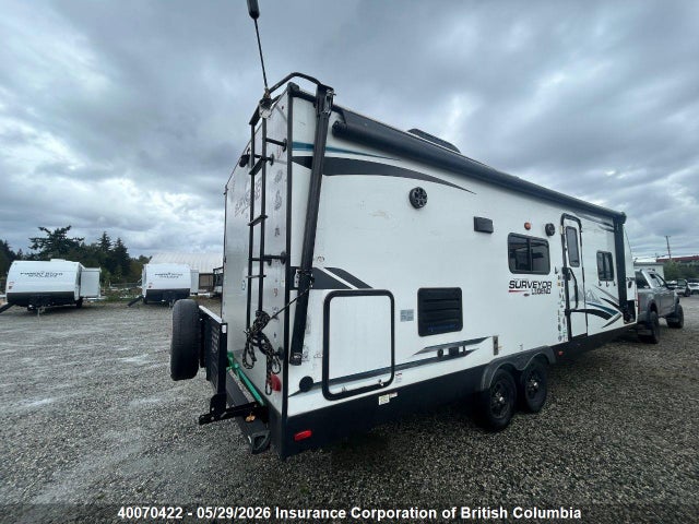 Продажа на аукционе авто 2022 Forest River Surveyor Legend, vin: 4X4TSVA24NL044281, номер лота: 40070422
