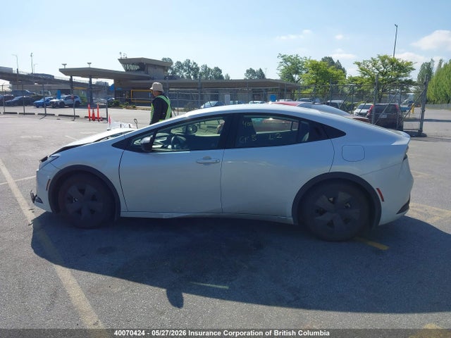 JTDACACU8R3021934 Toyota Prius