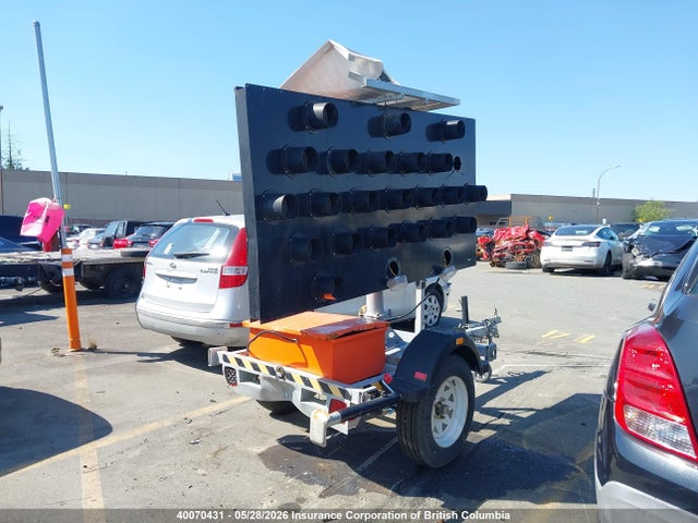 Продажа на аукционе авто 2022 Optraffic Mobile Traffic Sign, vin: H0NJT09A5NAA04048, номер лота: 40070431