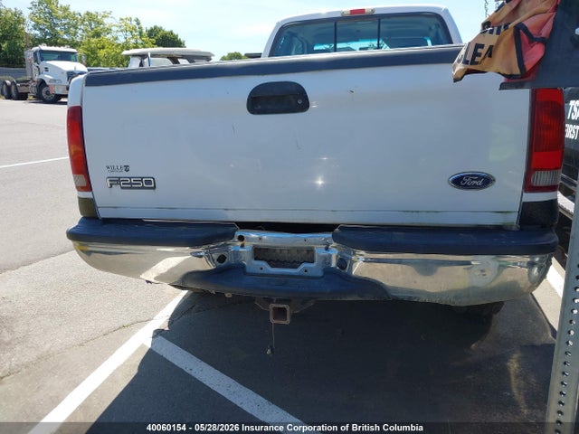 40060154 :رقم المزاد ، 1FTNX21FX2EA89517 vin ، 2002 Ford F250 Super Duty مزاد بيع