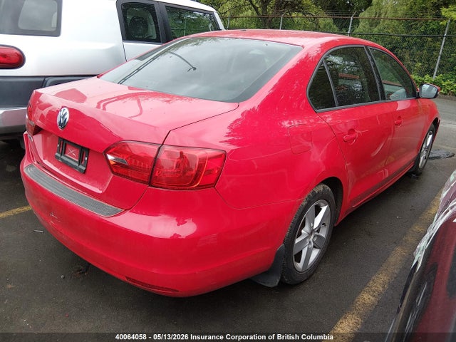 40064058 :رقم المزاد ، 3VW2K7AJ2EM428298 vin ، 2014 Volkswagen Jetta S مزاد بيع