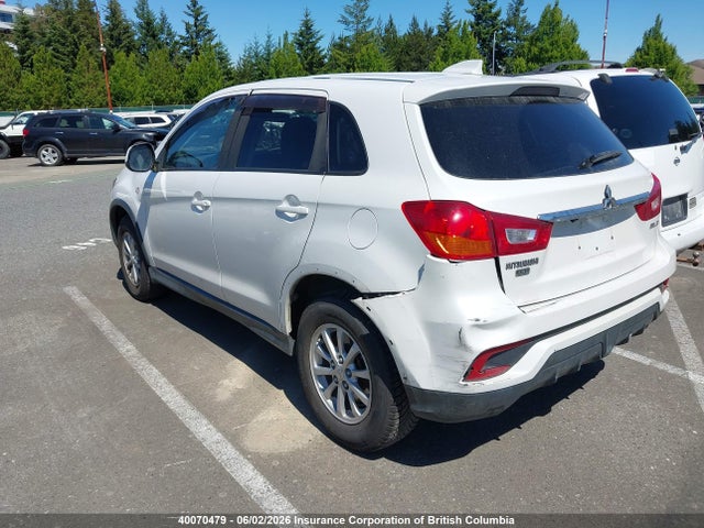 Продаж на аукціоні авто 2018 Mitsubishi Rvr, vin: JA4AJ3AU4JZ600984, номер лоту: 40070479
