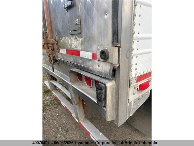 Auction sale of the 2000 Great Dane Reefer Van Trailer, vin: 1GRAA962XYW038204, lot number: 40070492