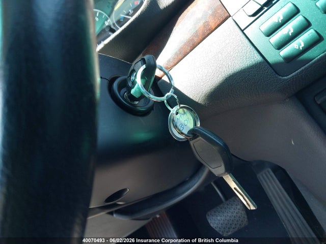 40070493 :رقم المزاد ، WBAEV53415KM39834 vin ، 2005 Bmw 330i مزاد بيع