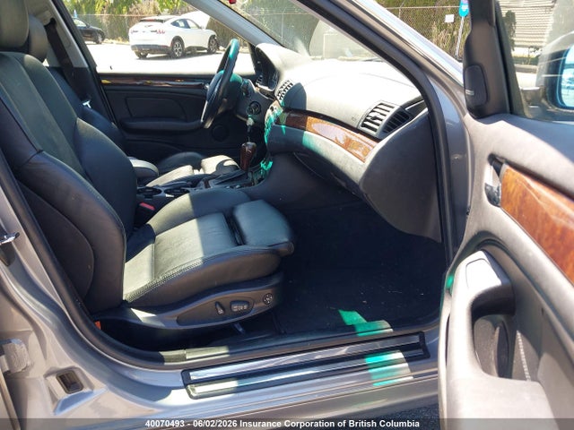 40070493 :رقم المزاد ، WBAEV53415KM39834 vin ، 2005 Bmw 330i مزاد بيع