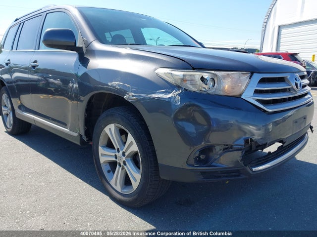 40070495 :رقم المزاد ، 5TDBK3EH5DS211927 vin ، 2013 Toyota Highlander Plus/se مزاد بيع