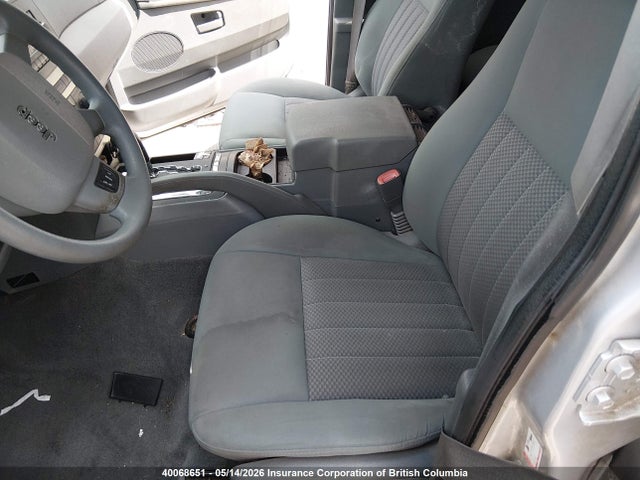 2006 Jeep Grand Cherokee Laredo/columbia/freedom მანქანა იყიდება აუქციონზე, vin: 1J4HR48N66C304418, აუქციონის ნომერი: 40068651