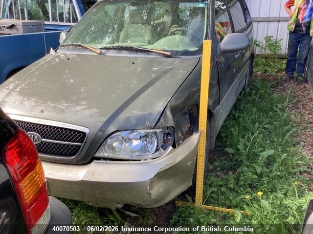 40070503 :رقم المزاد ، KNDUP131756743752 vin ، 2005 Kia Sedona Ex/lx مزاد بيع