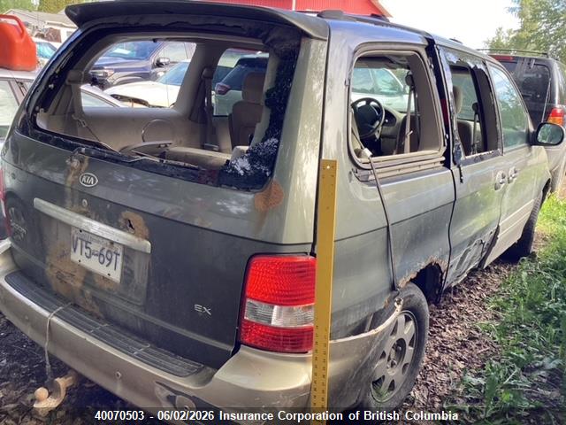 40070503 :رقم المزاد ، KNDUP131756743752 vin ، 2005 Kia Sedona Ex/lx مزاد بيع