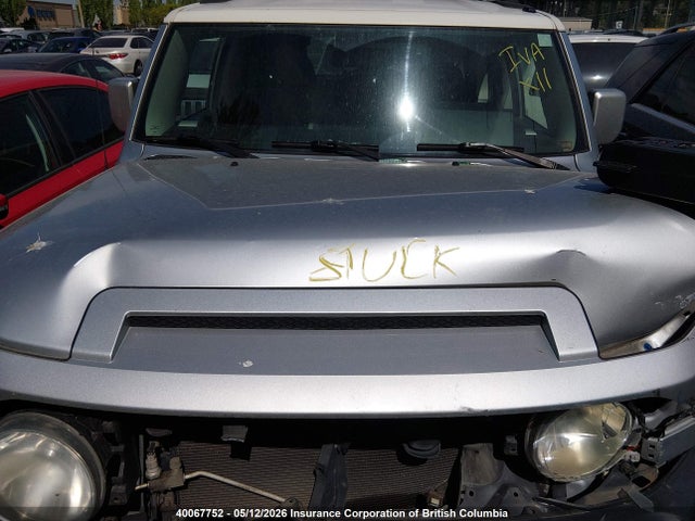 2007 Toyota Fj Cruiser მანქანა იყიდება აუქციონზე, vin: JTEBU11F170054242, აუქციონის ნომერი: 40067752