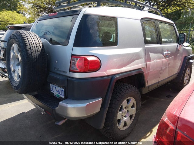 2007 Toyota Fj Cruiser მანქანა იყიდება აუქციონზე, vin: JTEBU11F170054242, აუქციონის ნომერი: 40067752