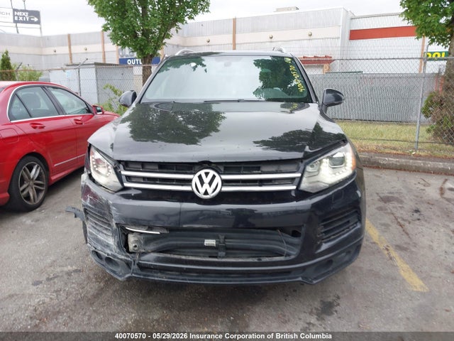 2014 Volkswagen Touareg Tdi მანქანა იყიდება აუქციონზე, vin: WVGDP9BP0ED010583, აუქციონის ნომერი: 40070570