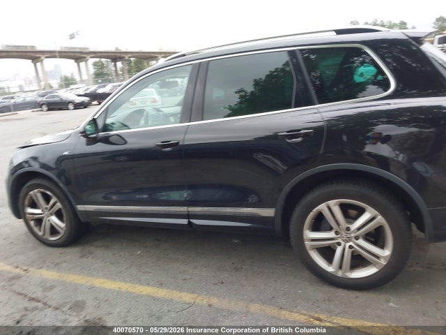 2014 Volkswagen Touareg Tdi მანქანა იყიდება აუქციონზე, vin: WVGDP9BP0ED010583, აუქციონის ნომერი: 40070570