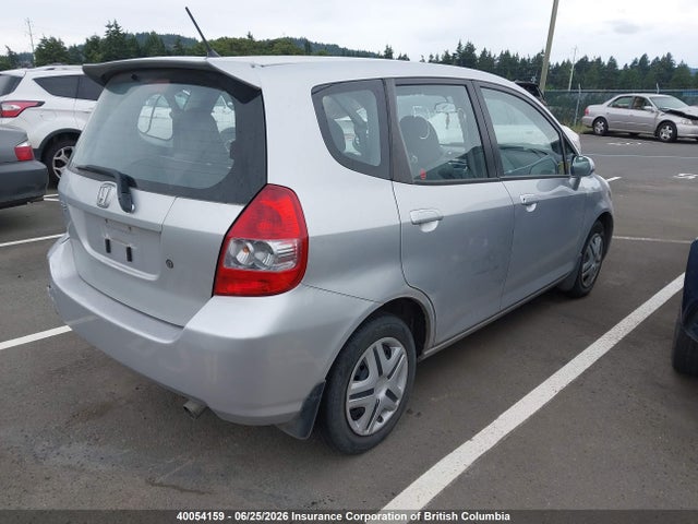 2007 Honda Fit მანქანა იყიდება აუქციონზე, vin: JHMGD384X7S813905, აუქციონის ნომერი: 40054159