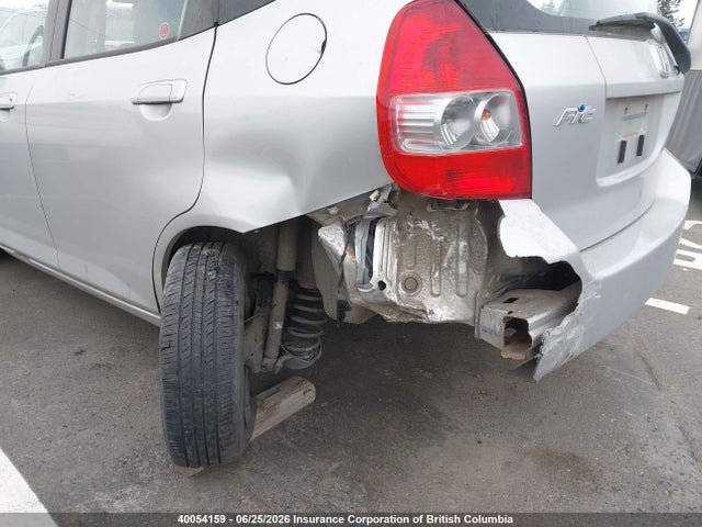 2007 Honda Fit მანქანა იყიდება აუქციონზე, vin: JHMGD384X7S813905, აუქციონის ნომერი: 40054159