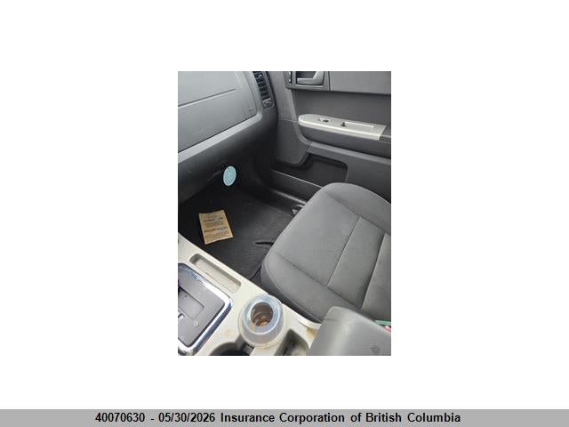 40070630 :رقم المزاد ، 1FMCU93G89KD13096 vin ، 2009 Ford Escape Xlt مزاد بيع