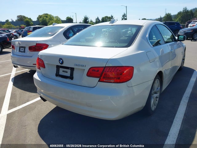 40063555 :رقم المزاد ، WBAKF3C56BE442428 vin ، 2011 Bmw 328 Xi مزاد بيع