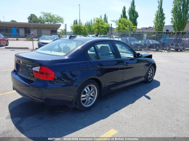 2007 Bmw 323i მანქანა იყიდება აუქციონზე, vin: WBAVH13567KC96880, აუქციონის ნომერი: 40070667