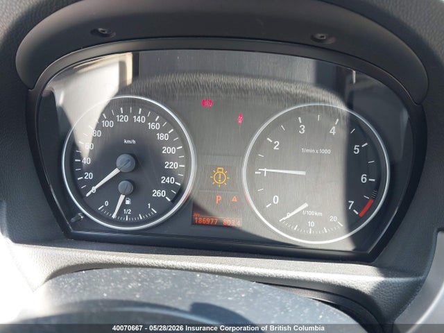2007 Bmw 323i მანქანა იყიდება აუქციონზე, vin: WBAVH13567KC96880, აუქციონის ნომერი: 40070667