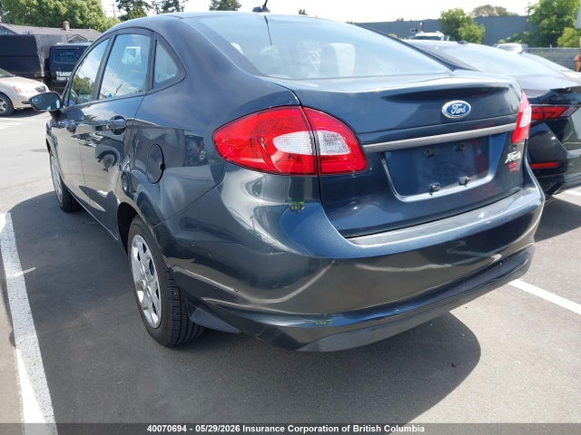 40070694 :رقم المزاد ، 3FADP4AJ2BM133571 vin ، 2011 Ford Fiesta S مزاد بيع
