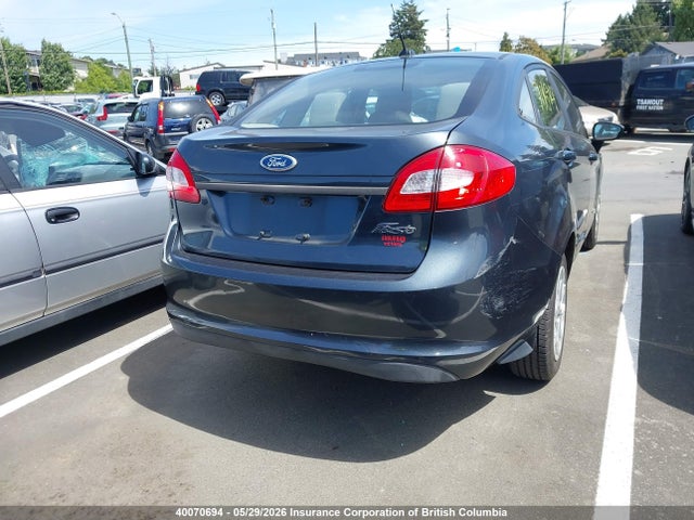 40070694 :رقم المزاد ، 3FADP4AJ2BM133571 vin ، 2011 Ford Fiesta S مزاد بيع