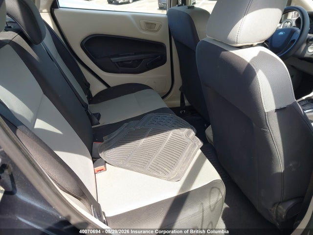 40070694 :رقم المزاد ، 3FADP4AJ2BM133571 vin ، 2011 Ford Fiesta S مزاد بيع