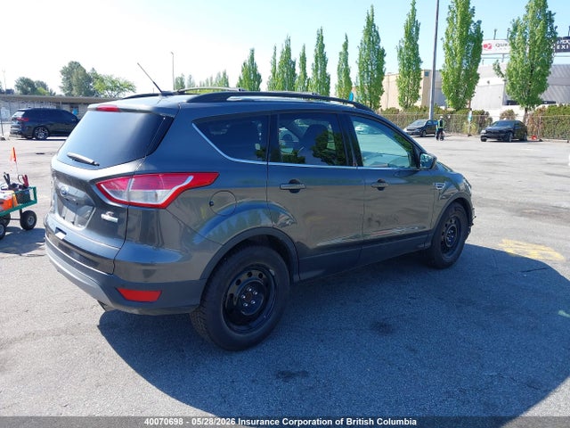 1FMCU0GXXGUA24390 Ford ESCAPE SE