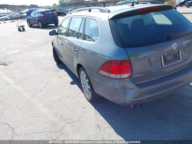 3VWPL7AJ2EM621425 Volkswagen Golf