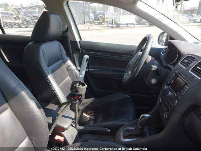 3VWPL7AJ2EM621425 Volkswagen Golf