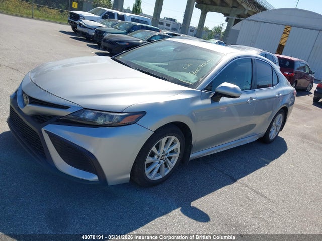 40070191 :رقم المزاد ، 4T1G11AK7MU589947 vin ، 2021 Toyota Camry Se مزاد بيع
