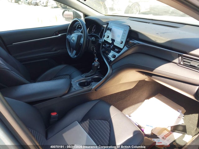 40070191 :رقم المزاد ، 4T1G11AK7MU589947 vin ، 2021 Toyota Camry Se مزاد بيع
