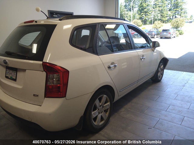 40070763 :رقم المزاد ، KNAFG525387177444 vin ، 2008 Kia Rondo مزاد بيع