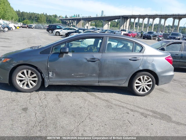 40070769 :رقم المزاد ، 2HGFB2F58CH106507 vin ، 2012 Honda Civic مزاد بيع