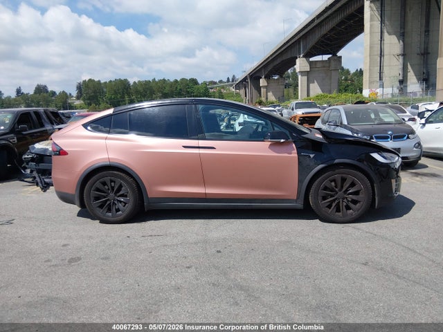 Tesla MODEL X 2018 5YJXCBE2XJF105031 Image 14