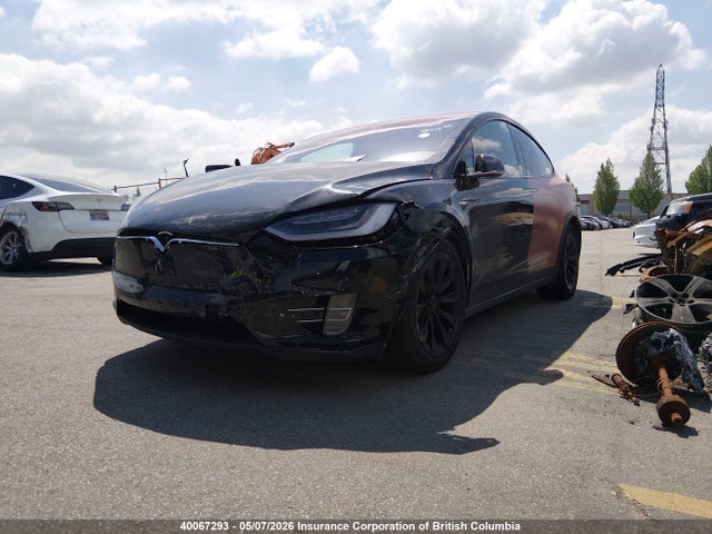 Tesla MODEL X 2018 5YJXCBE2XJF105031 Image 2