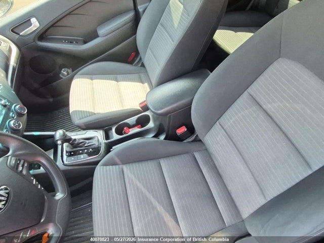 3KPFL4A76JE276647 KIA Forte
