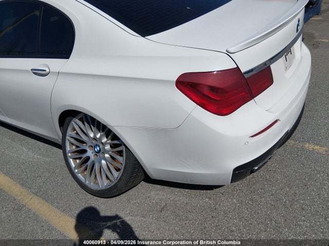 2010 Bmw 750 Li Xdrive მანქანა იყიდება აუქციონზე, vin: WBAKC8C51AC431417, აუქციონის ნომერი: 40060913