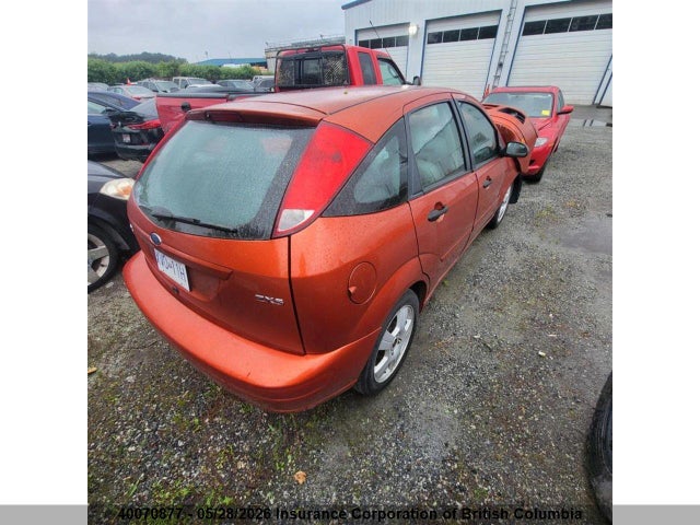 40070877 :رقم المزاد ، 3FAFP37N75R117368 vin ، 2005 Ford Focus مزاد بيع