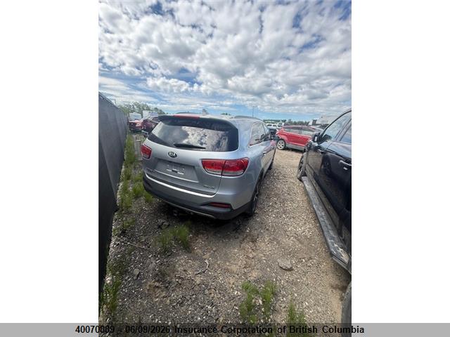 40070889 :رقم المزاد ، 5XYPHDA5XHG327830 vin ، 2017 Kia Sorento Ex مزاد بيع