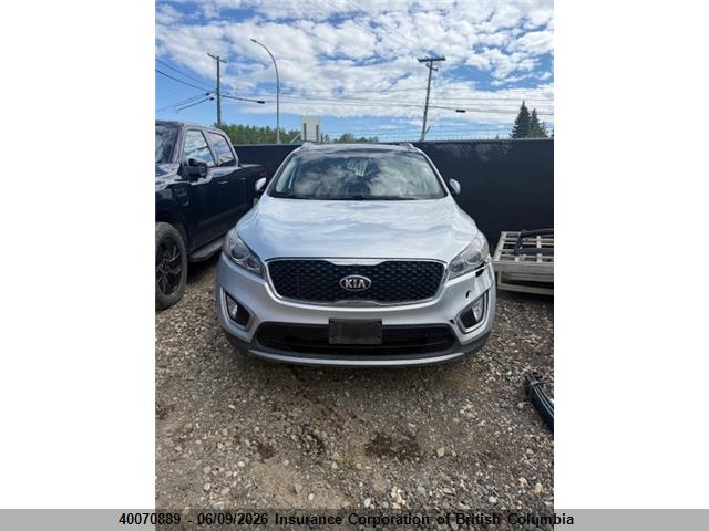 40070889 :رقم المزاد ، 5XYPHDA5XHG327830 vin ، 2017 Kia Sorento Ex مزاد بيع