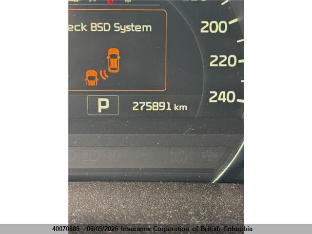 40070889 :رقم المزاد ، 5XYPHDA5XHG327830 vin ، 2017 Kia Sorento Ex مزاد بيع