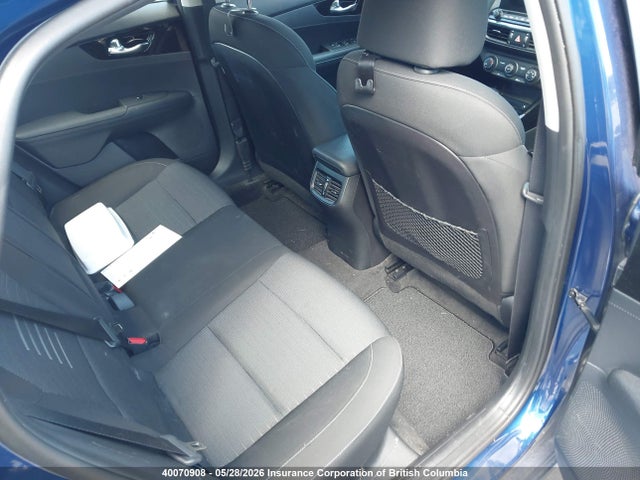 40070908 :رقم المزاد ، 3KPF54AD7ME348167 vin ، 2021 Kia Forte مزاد بيع
