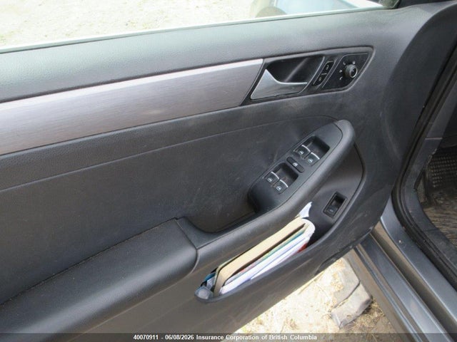 Продажа на аукционе авто 2015 Volkswagen Jetta, vin: 3VWLA7AJ7FM340890, номер лота: 40070911