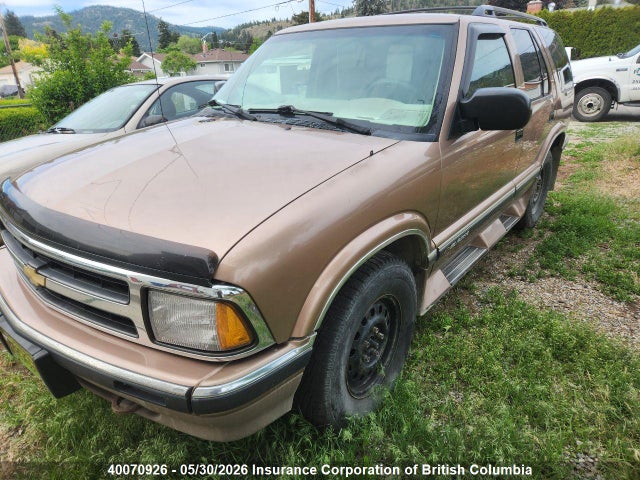 40070926 :رقم المزاد ، 1GNDT13W4T2293903 vin ، 1996 Chevrolet Blazer مزاد بيع